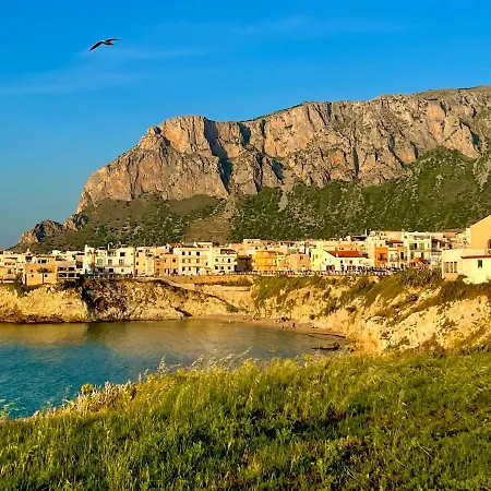 Holiday home Delfino House Terrasini