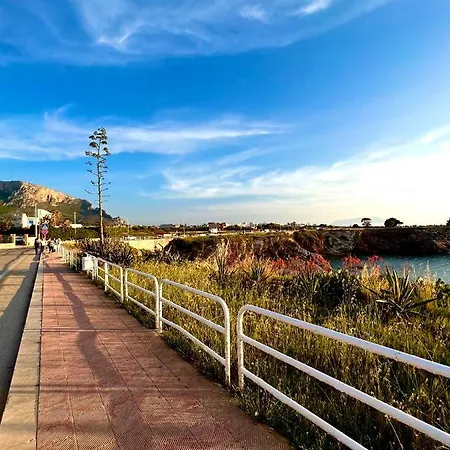 Delfino House Holiday home Terrasini