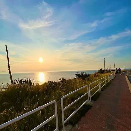 Holiday home Delfino House *