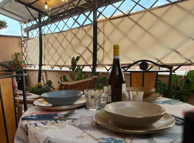 度假居 Delfino House *